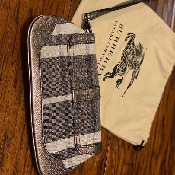 Burberry clutch grey shimmer nova check color - Picture 2 of 4